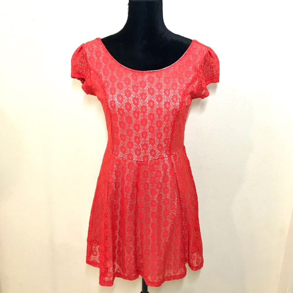 SWEET LACE DRESS